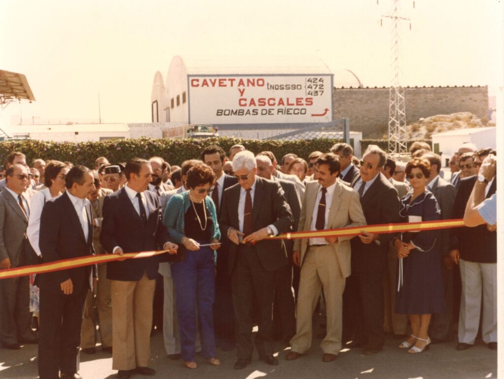 Inauguración de la nueva Central / 	Inauguration of the New Power Packhouse